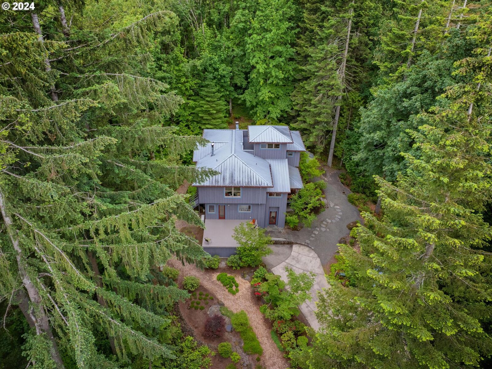 Property Photo: 6733 NW Cornell Rd OR 97229