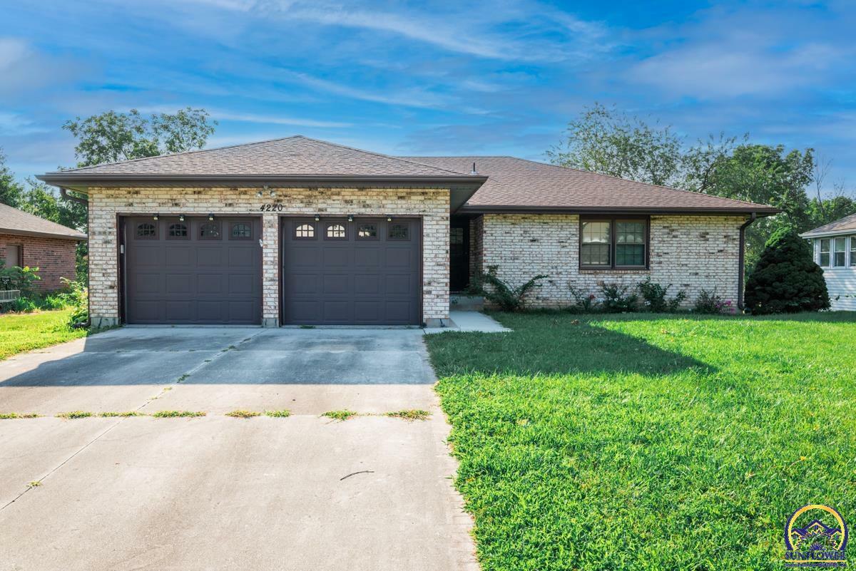 Property Photo:  4220 SW Colly Creek Ct  KS 66610 