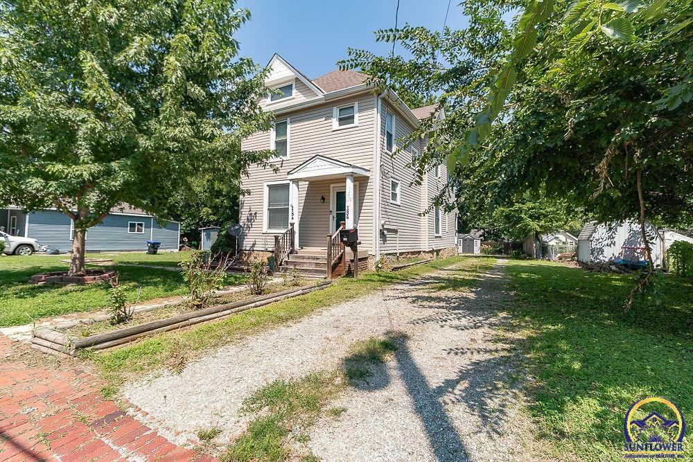 Property Photo:  134 NW Franklin Ave  KS 66606 