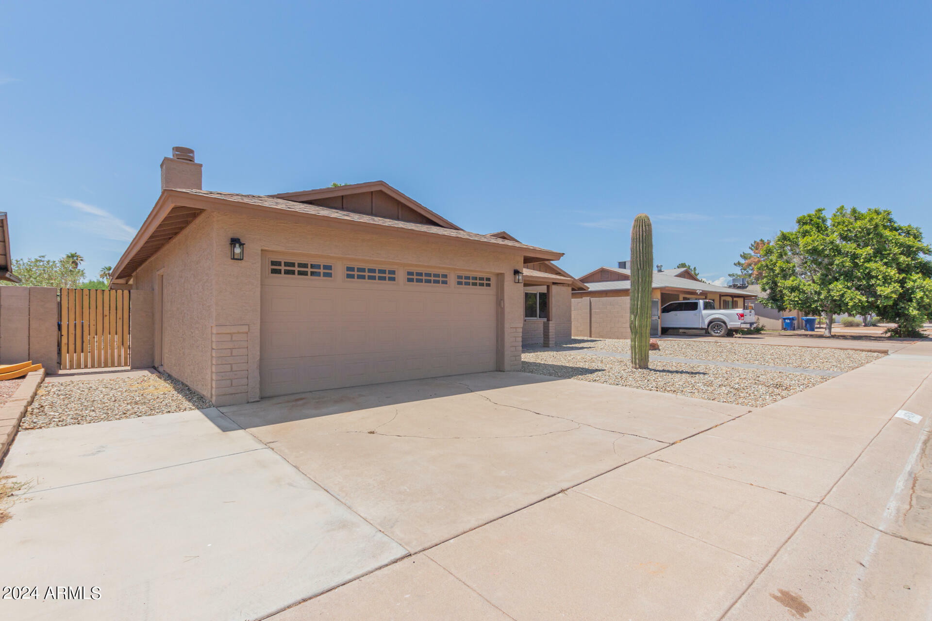 Property Photo:  4824 S Kachina Drive  AZ 85282 