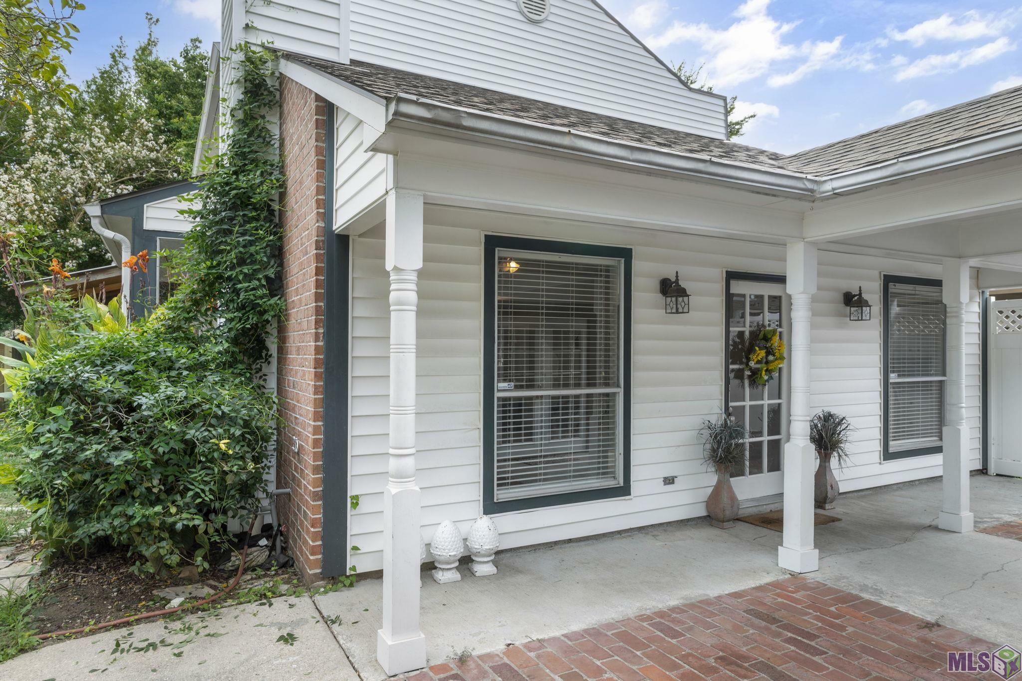 Property Photo:  10706 Misty Hollow Ave  LA 70810 