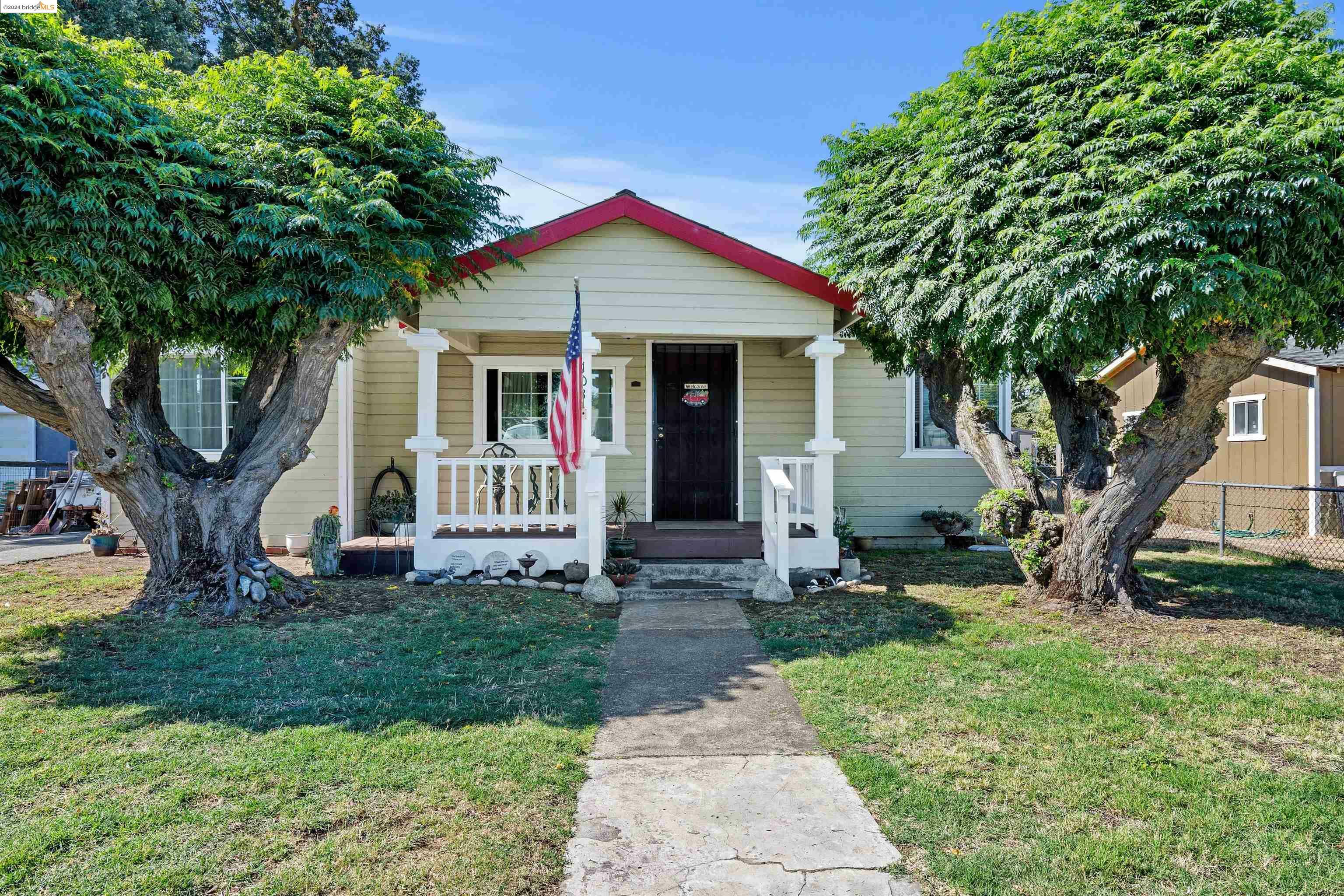 Property Photo:  103 Malicoat Ave  CA 94561 