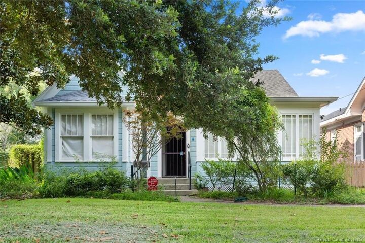 704 Division Street  Lake Charles LA 70601 photo