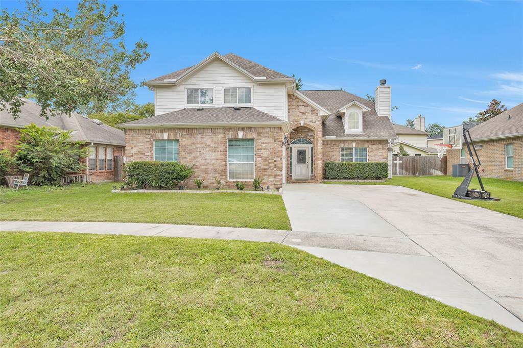 Property Photo:  607 Gamewood Drive  TX 77386 