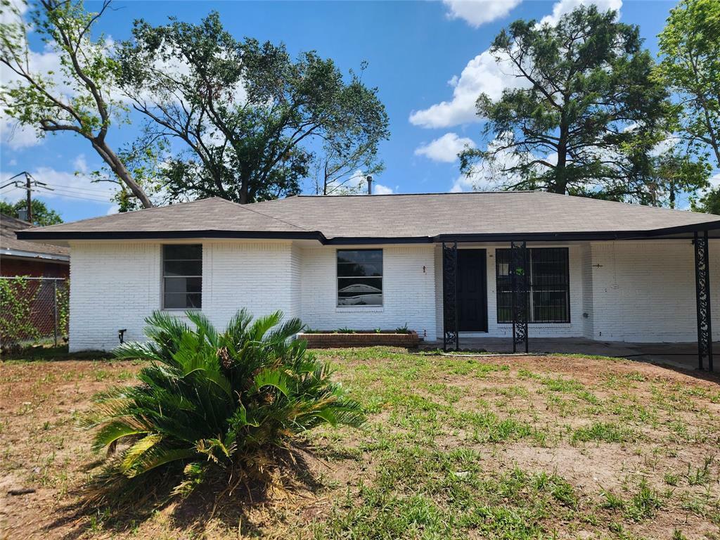 Property Photo:  5766 Peacock Street  TX 77033 