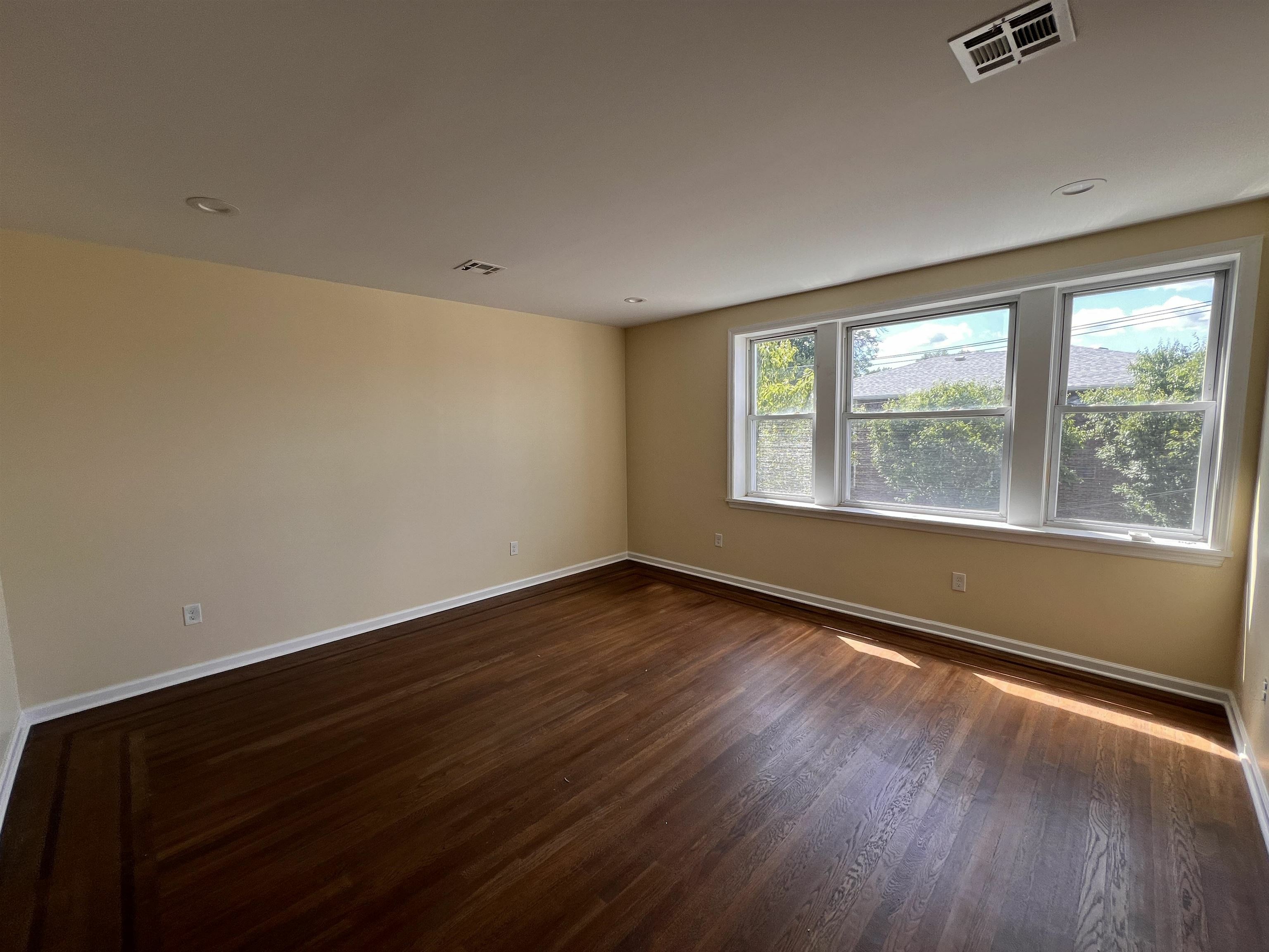 Property Photo:  500 Valley Brook Ave 2F  NJ 07071 