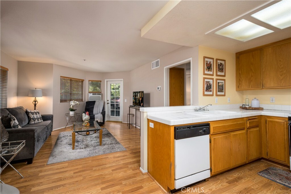 Property Photo:  1501 Brea Boulevard 102  CA 92835 