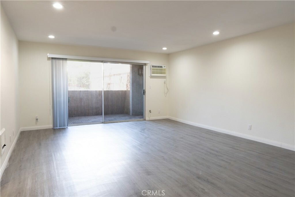 Property Photo:  355 S Los Robles Avenue 137  CA 91101 