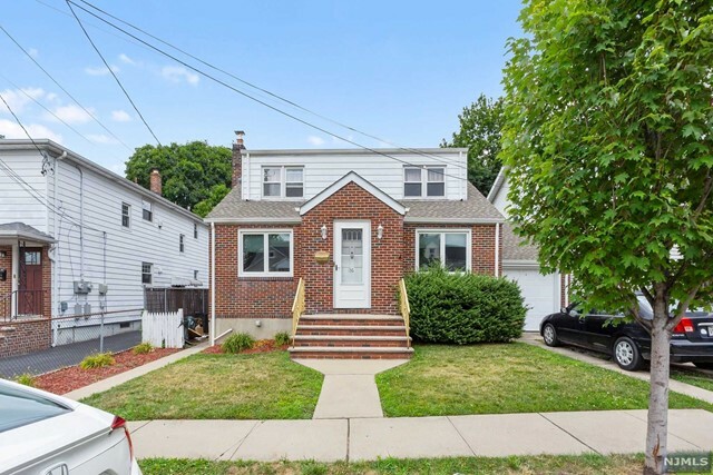 Property Photo:  136 Melrose Avenue  NJ 07031 