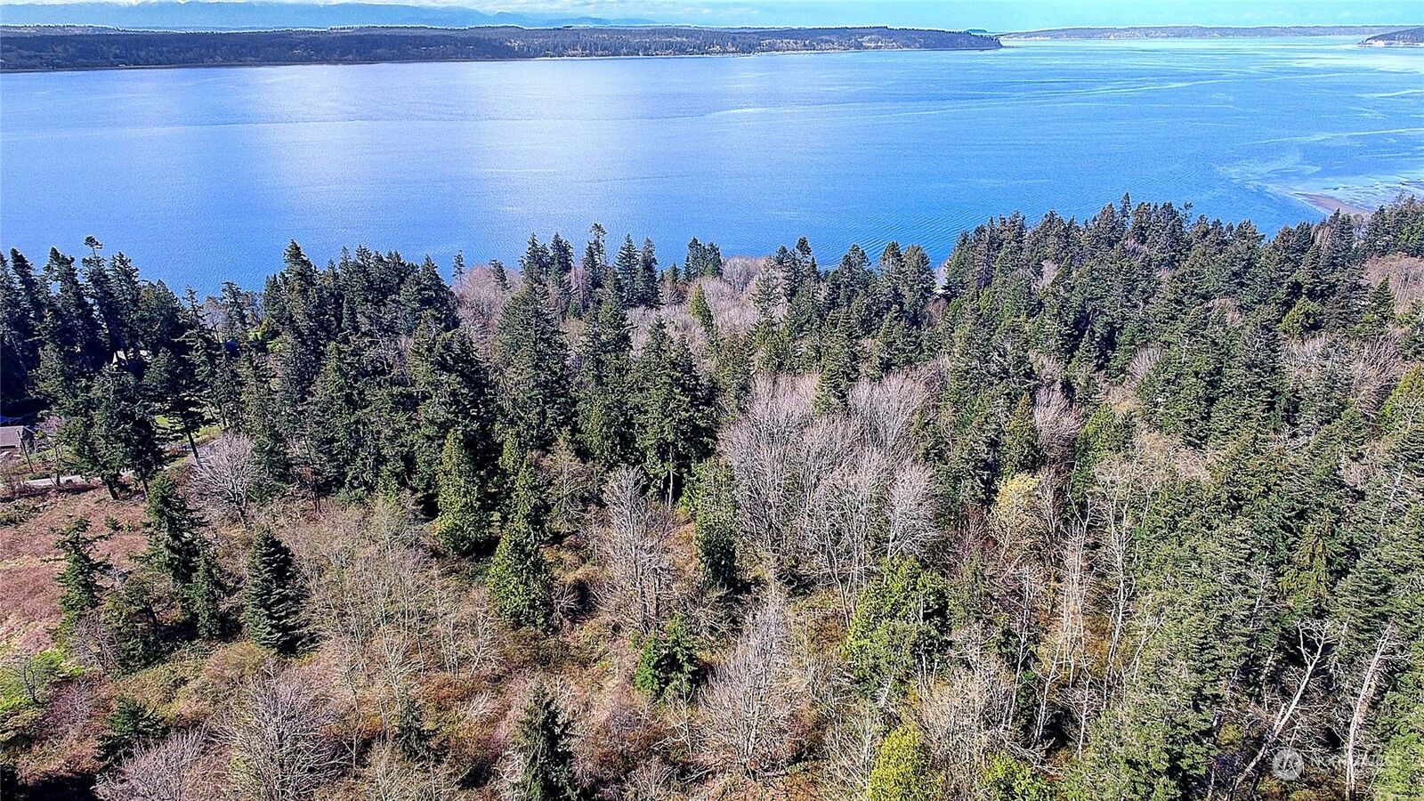 Property Photo:  1802  Amber View Place  WA 98282 