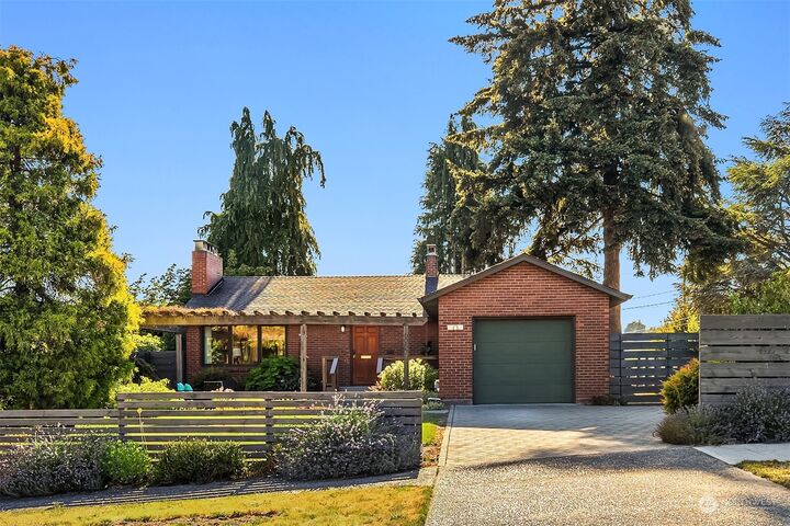 6057 44th Avenue NE  Seattle WA 98115 photo