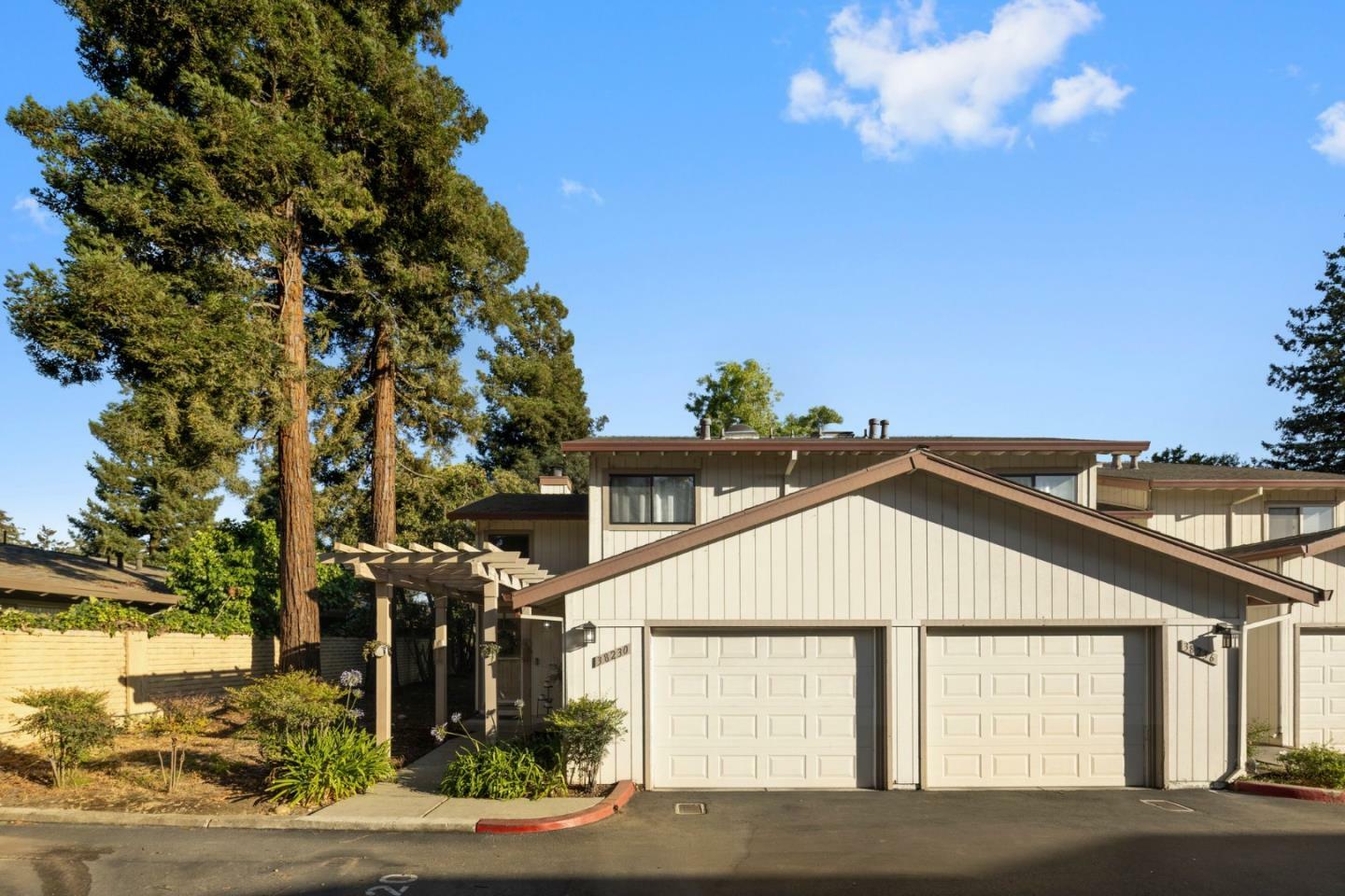 Property Photo:  38230 Redwood Terrace  CA 94536 