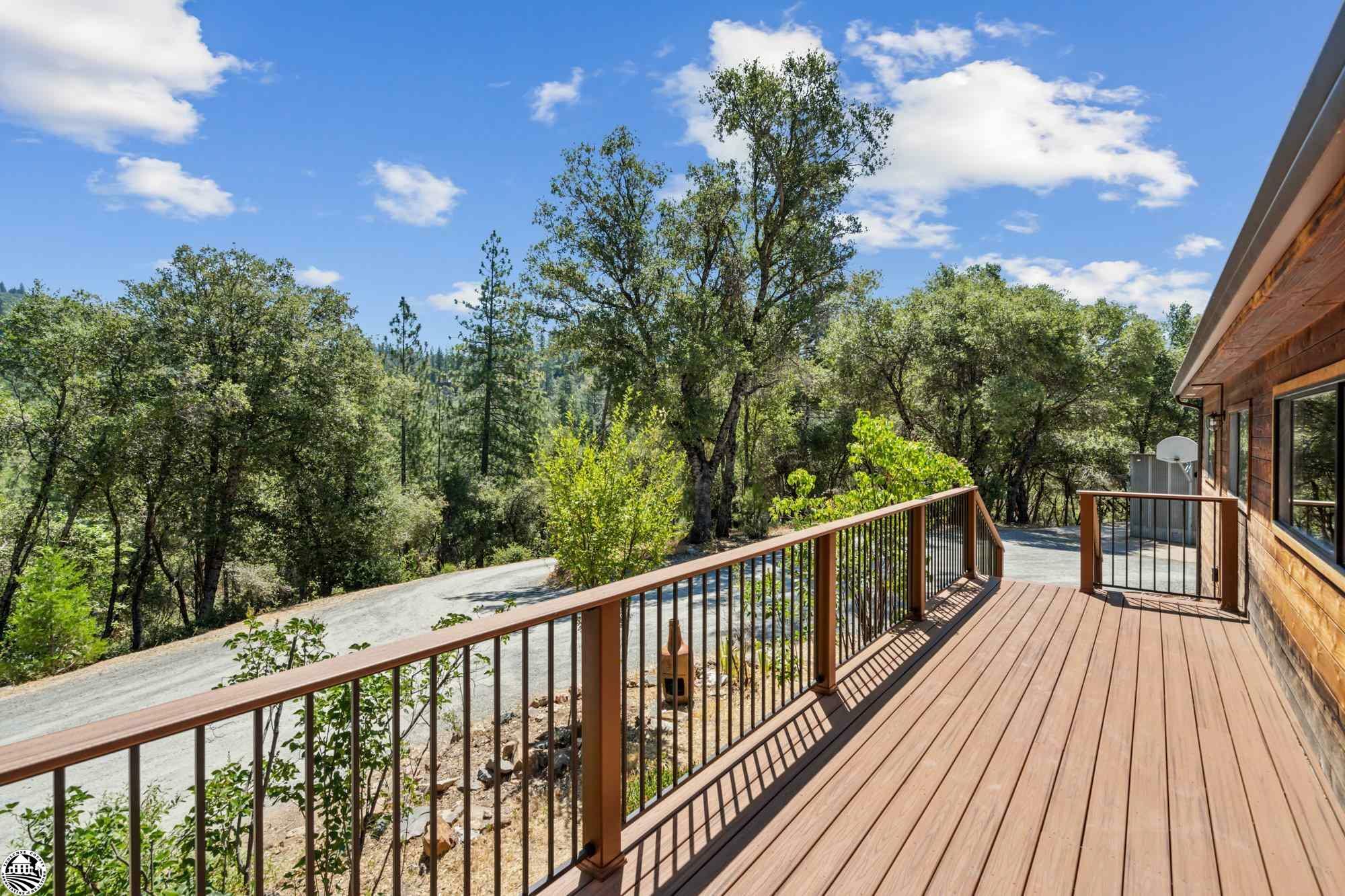 Property Photo:  20440 N Tuolumne Road  CA 95379 