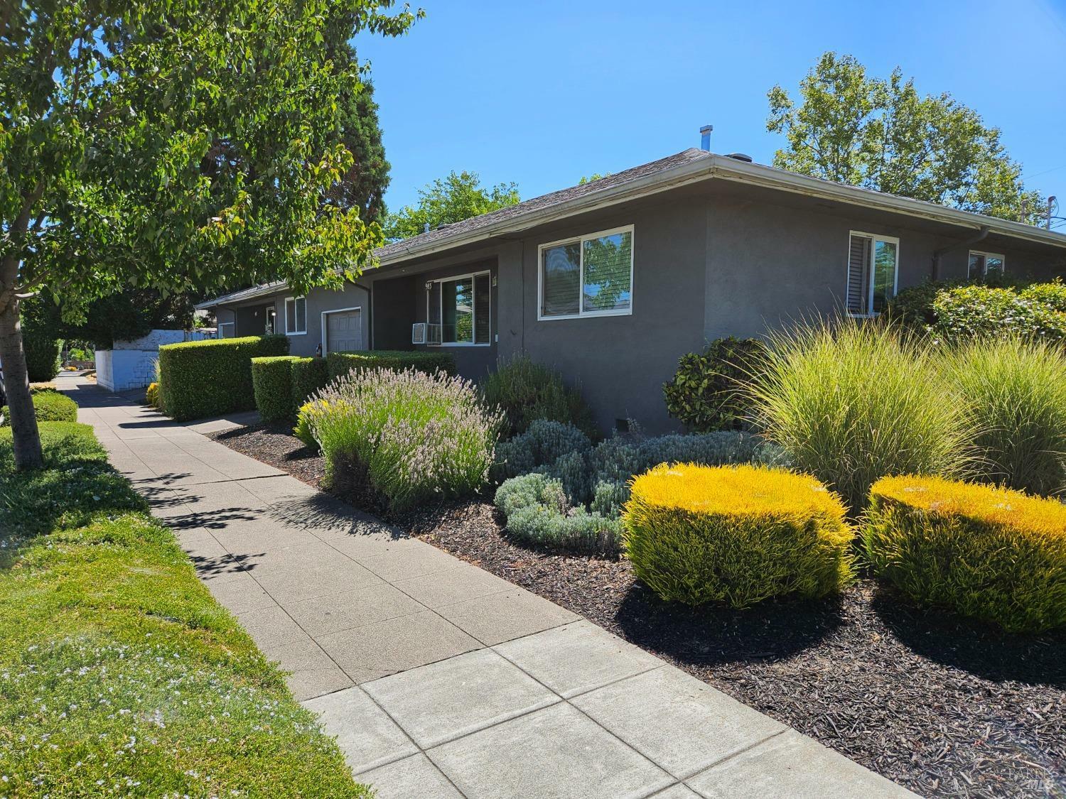 Property Photo:  971 983 Jackson Street  CA 94559 