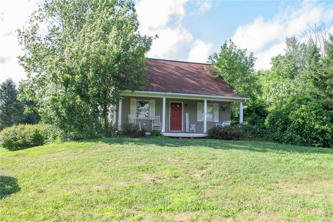 Property Photo:  274 Buck Road  NY 14882 