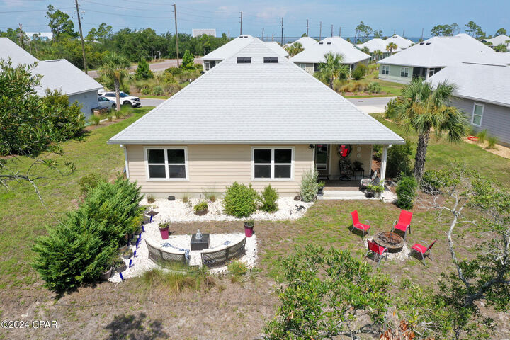 Property Photo: 126 Tide Water Drive FL 32456