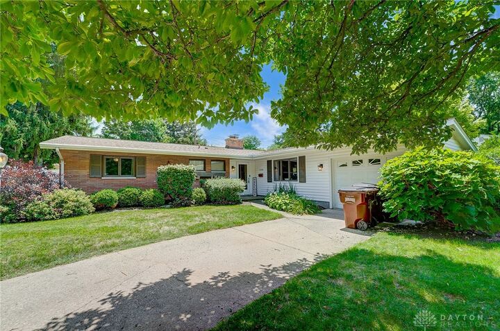 2066 Stayman Drive  Dayton OH 45440 photo