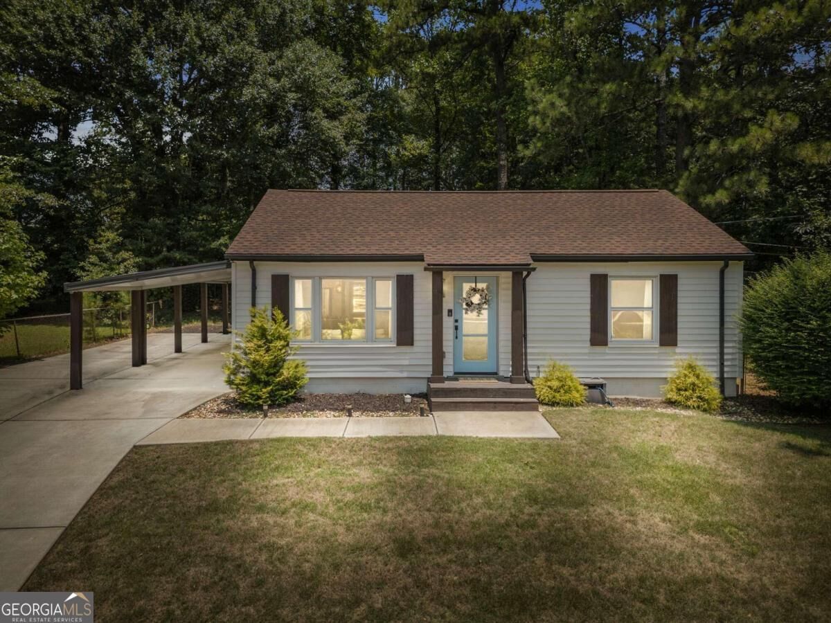 Property Photo: 2347 Old Spring Road SE GA 30080