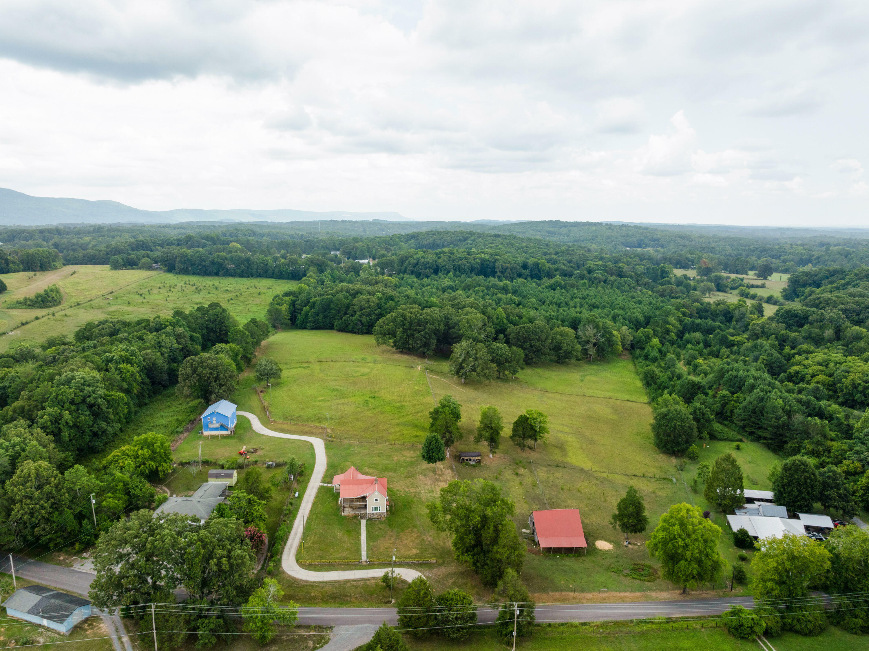 Property Photo:  930 Kensington Road  GA 30707 