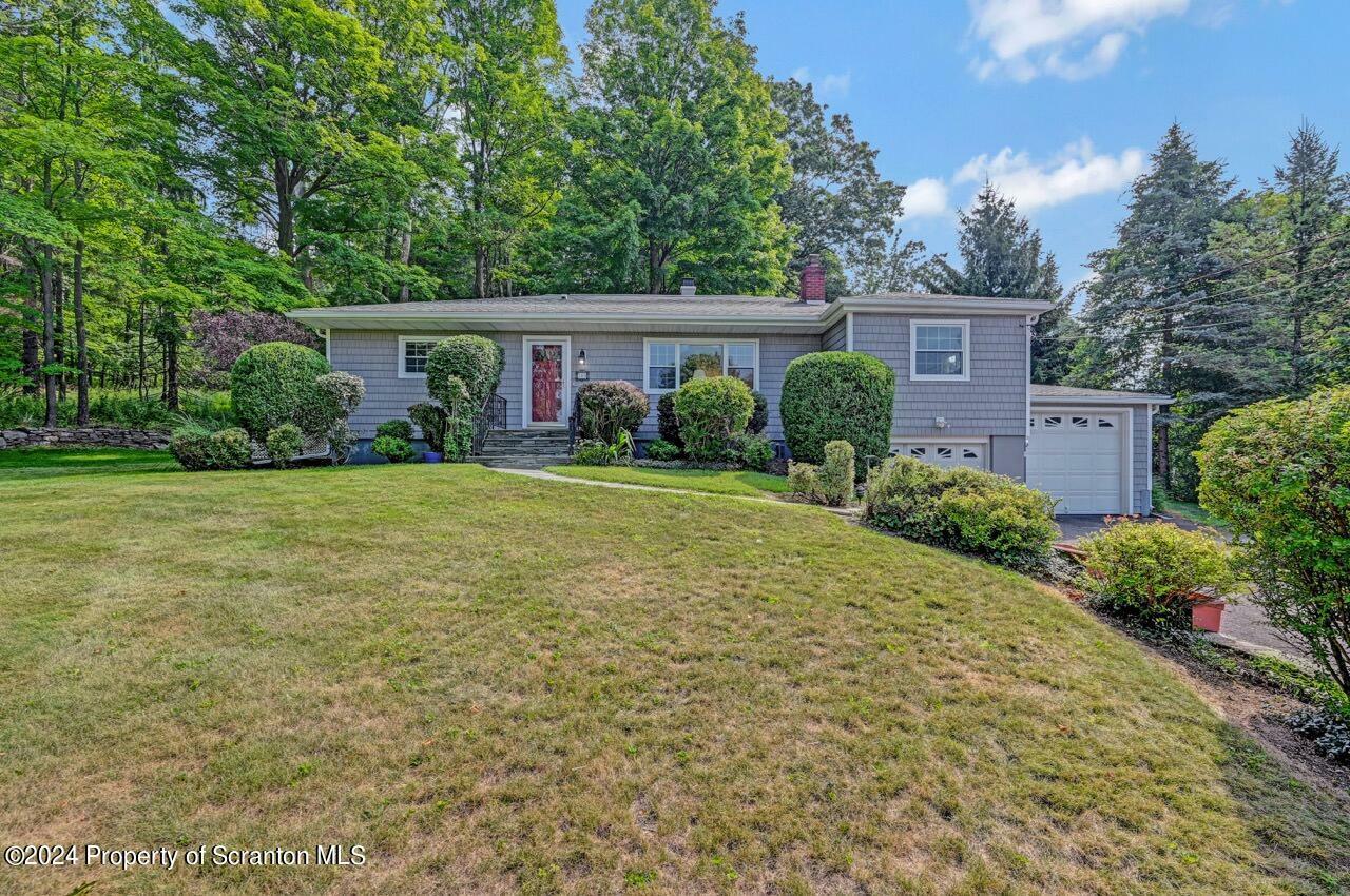 Property Photo:  100 Buckhill  PA 18471 