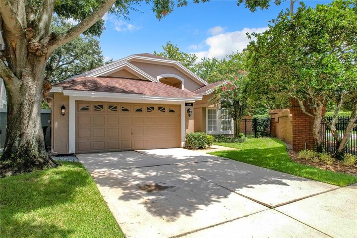 Property Photo:  1749 Kaleywood Court  FL 32806 