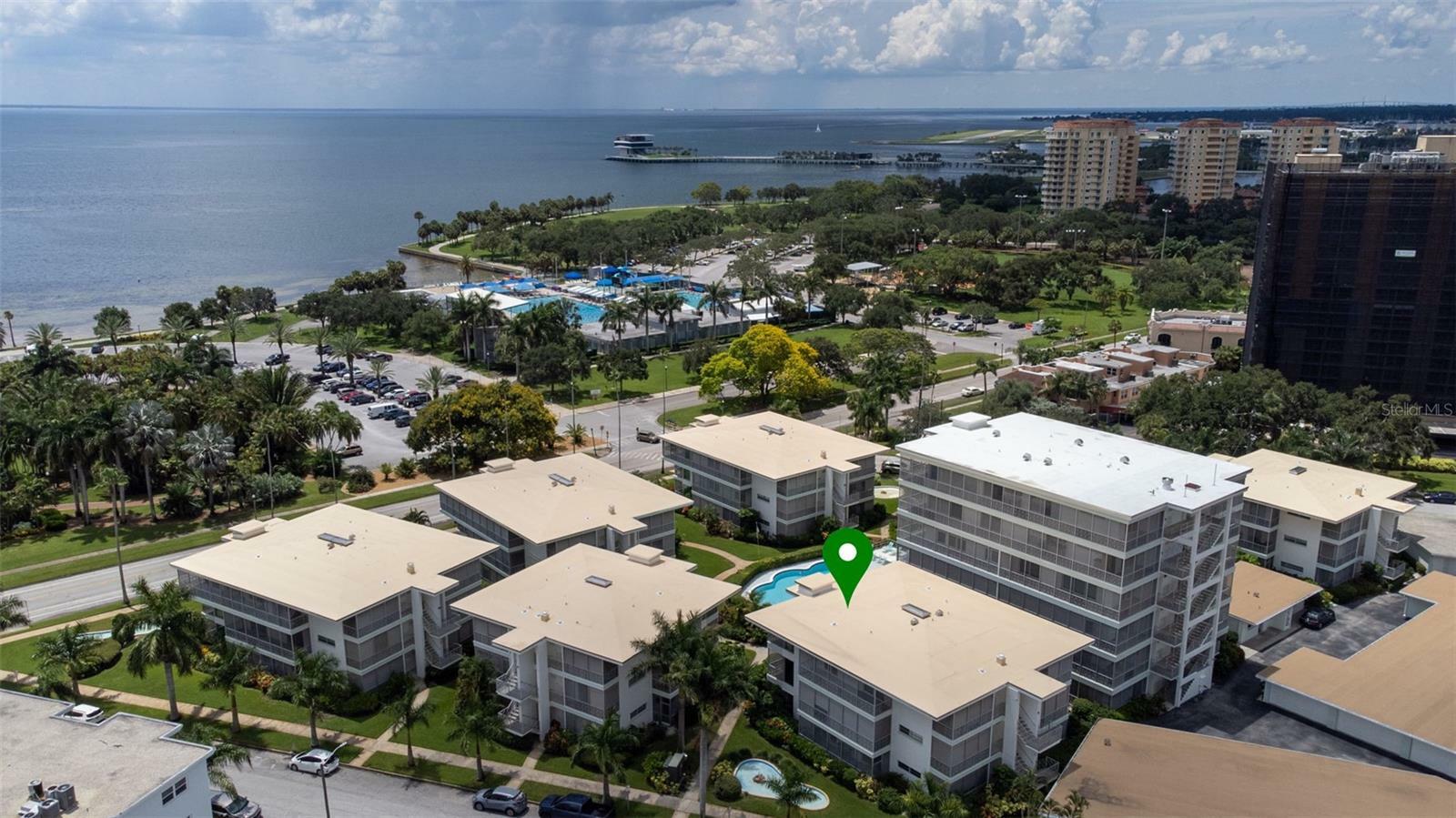 Property Photo:  1024 N Shore Drive NE 2  FL 33701 