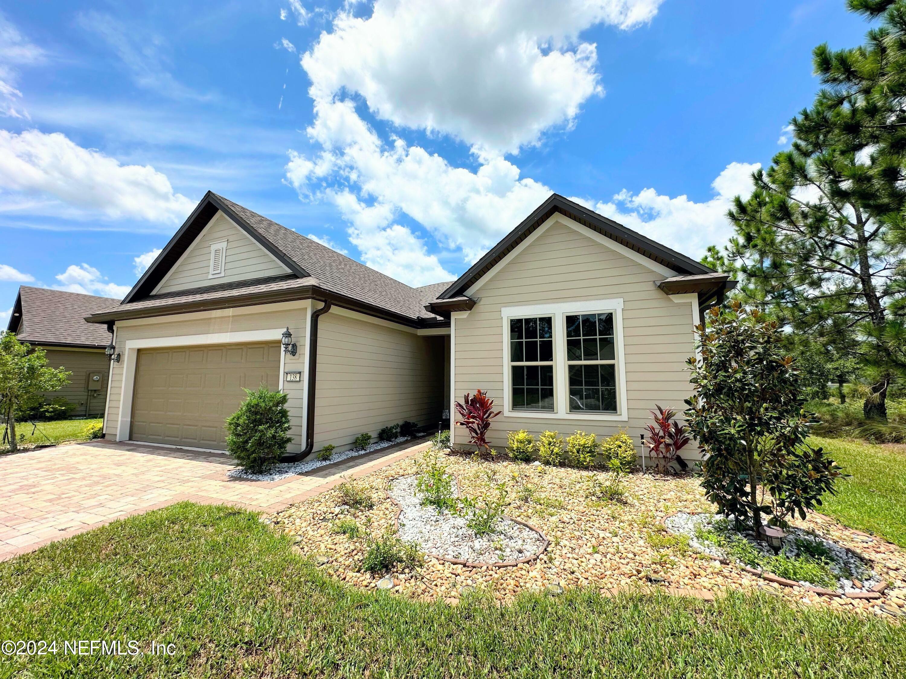 Property Photo:  138 Broomsedge Circle  FL 32095 