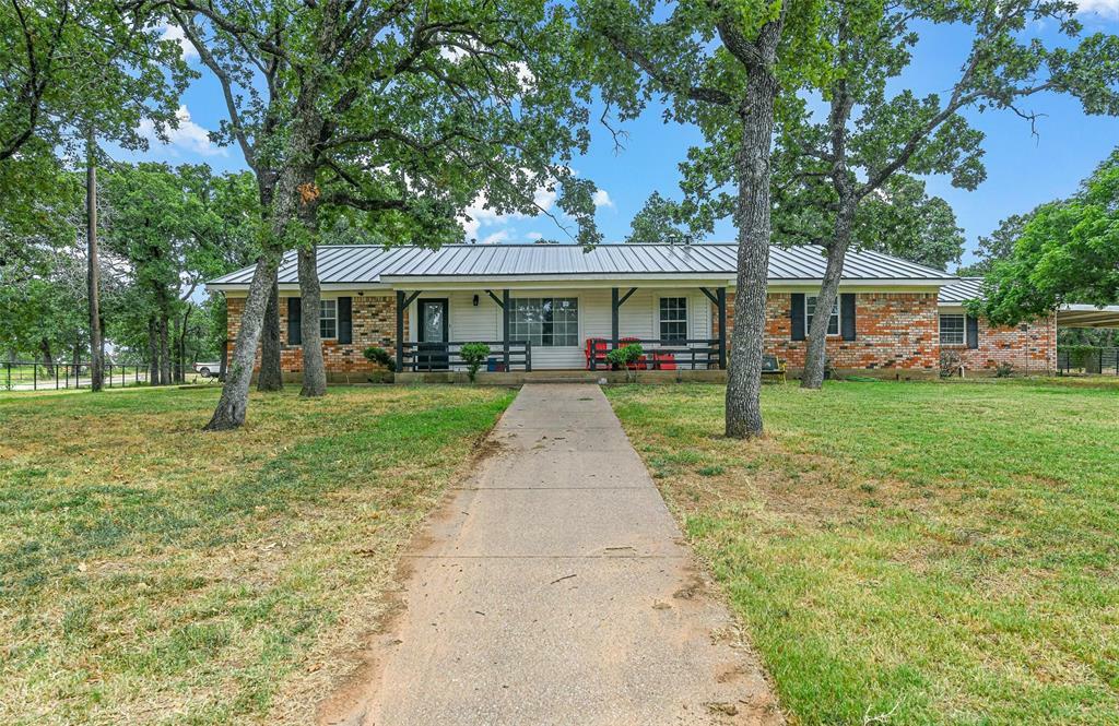 Property Photo: 7112 County Road 802 TX 76028
