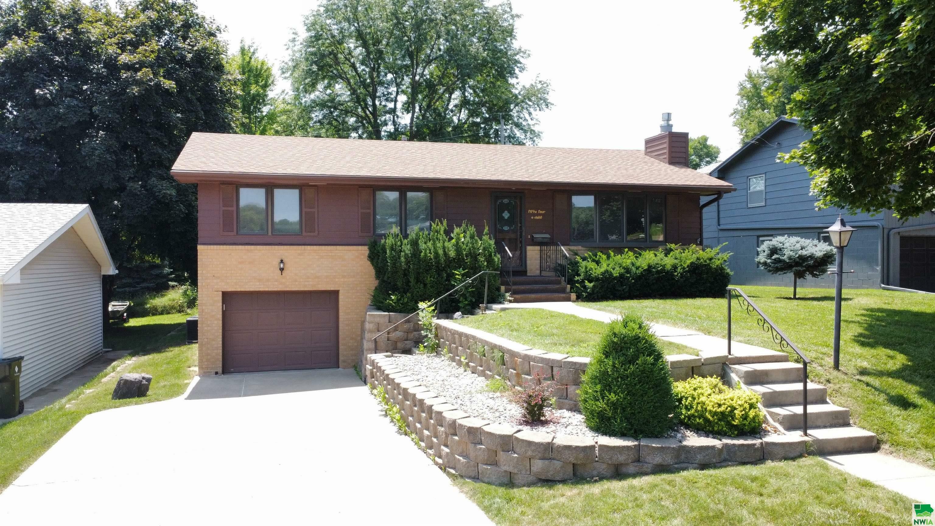 Property Photo:  5408 Windsor  IA 51106 