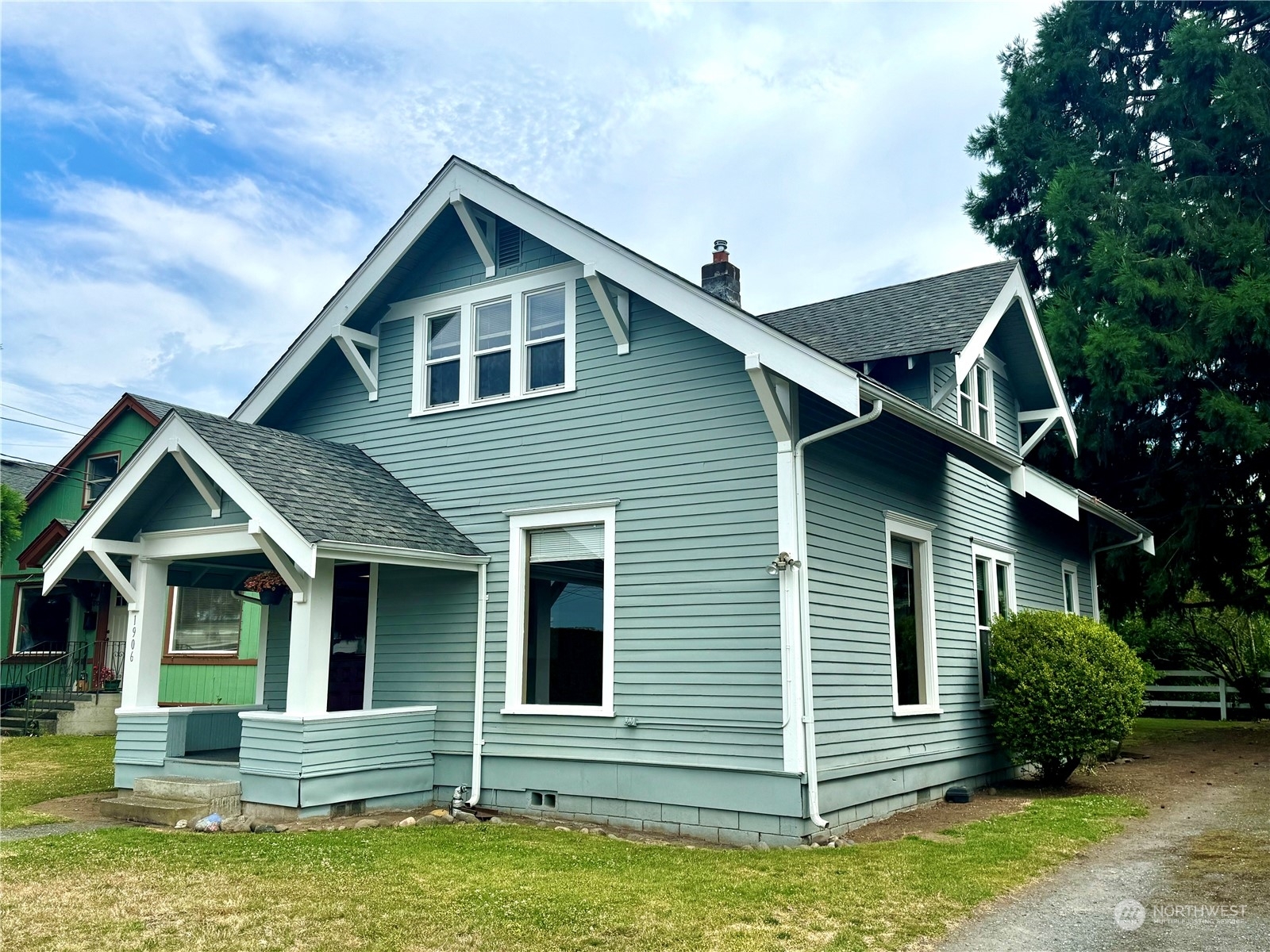 Property Photo:  1906 J Street  WA 98225 