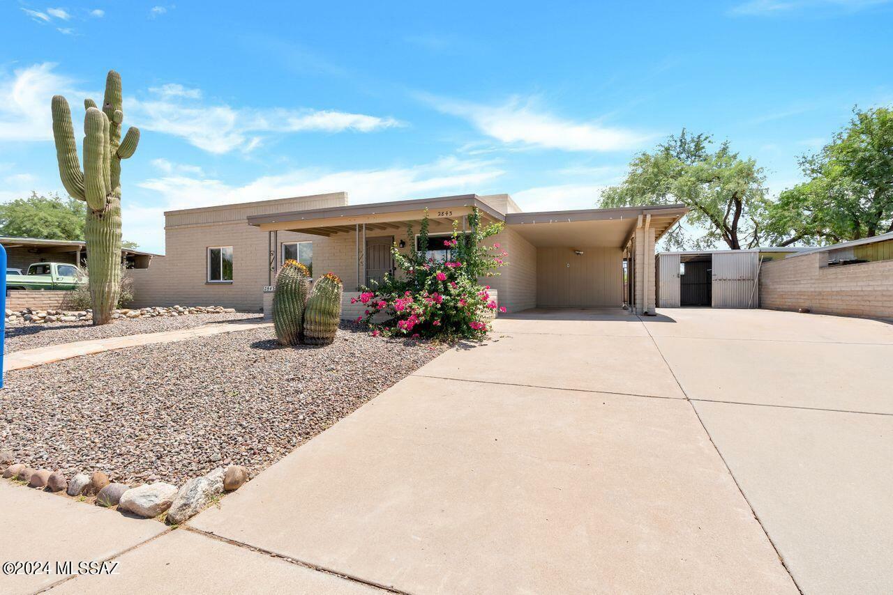 Property Photo:  2843 W Via Del Santo  AZ 85741 