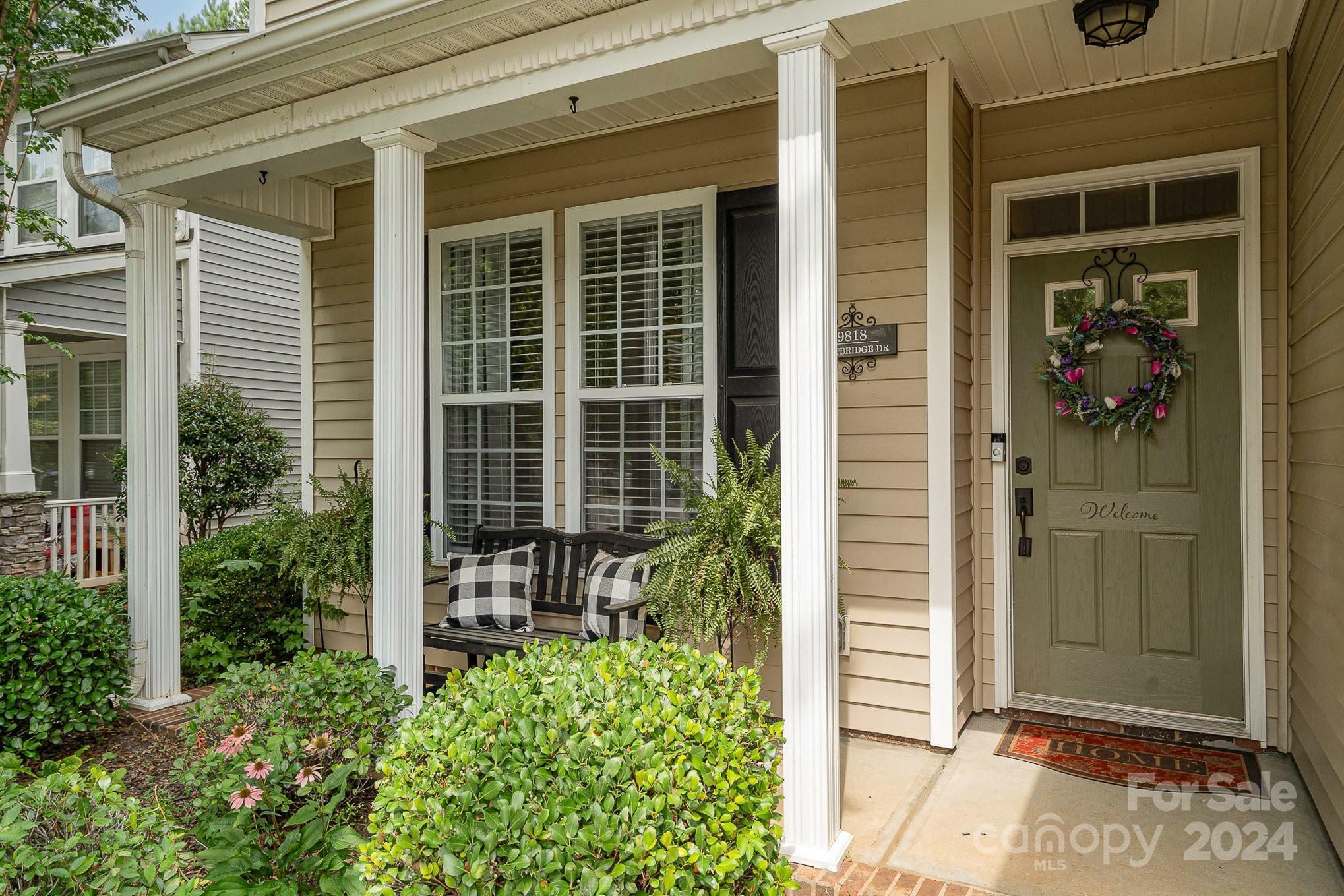 Property Photo:  9818 Coatbridge Drive  NC 28269 