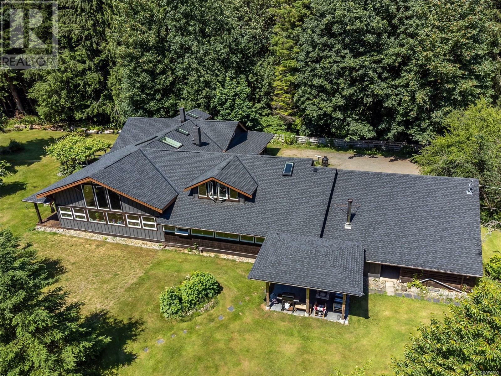 Photo de la propriété:  1739 Smit Road  BC V0P 1R0 