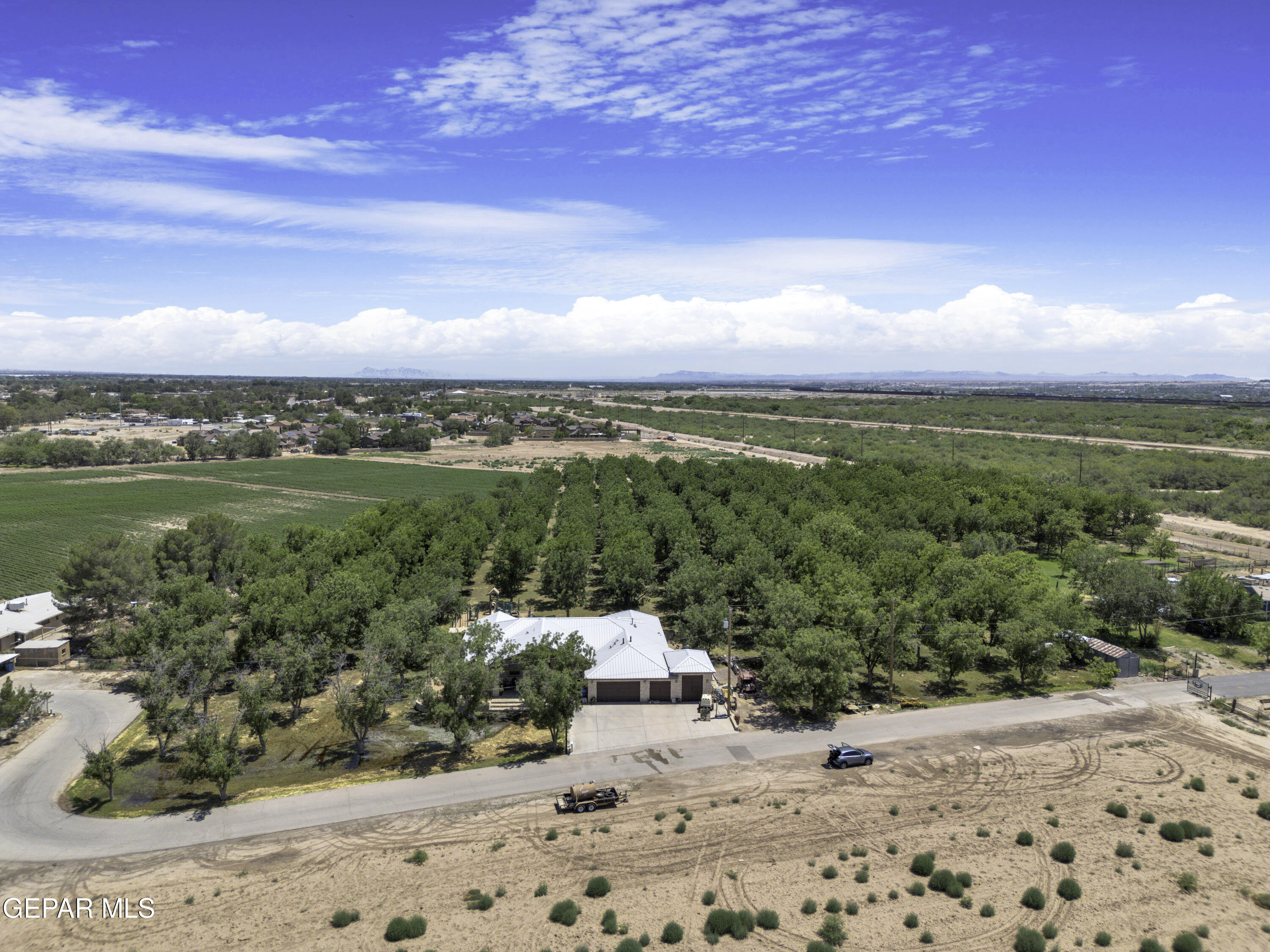 Property Photo: 636 Keagle Road TX 79927