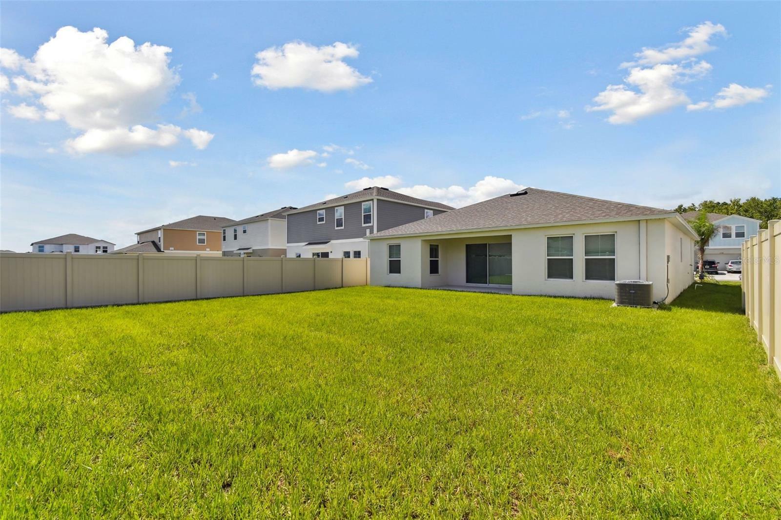 Property Photo:  12737 Hysmith Loop  FL 34219 