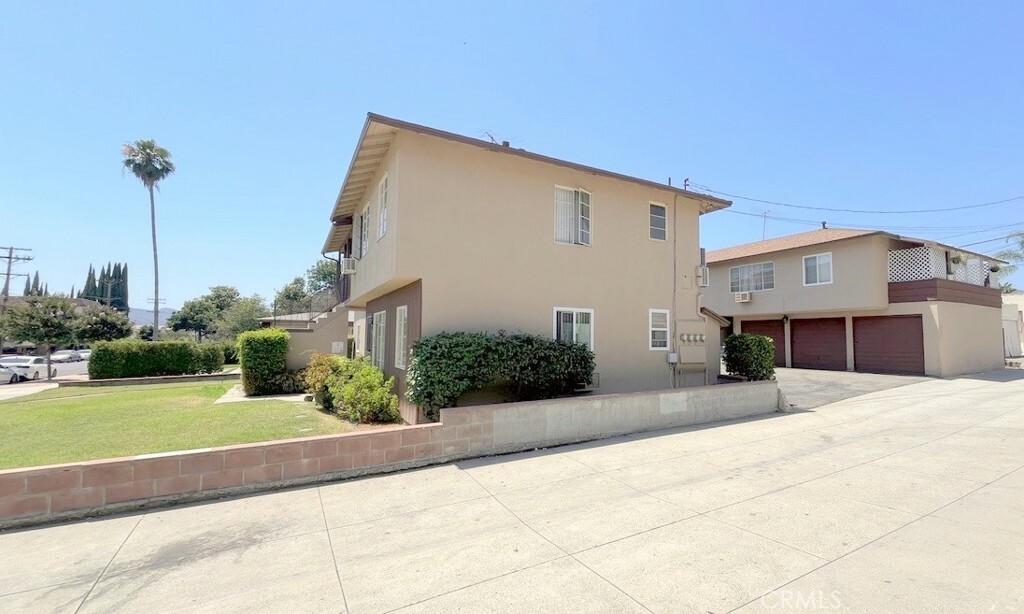 Property Photo: 1357 Orange Grove Avenue CA 91205