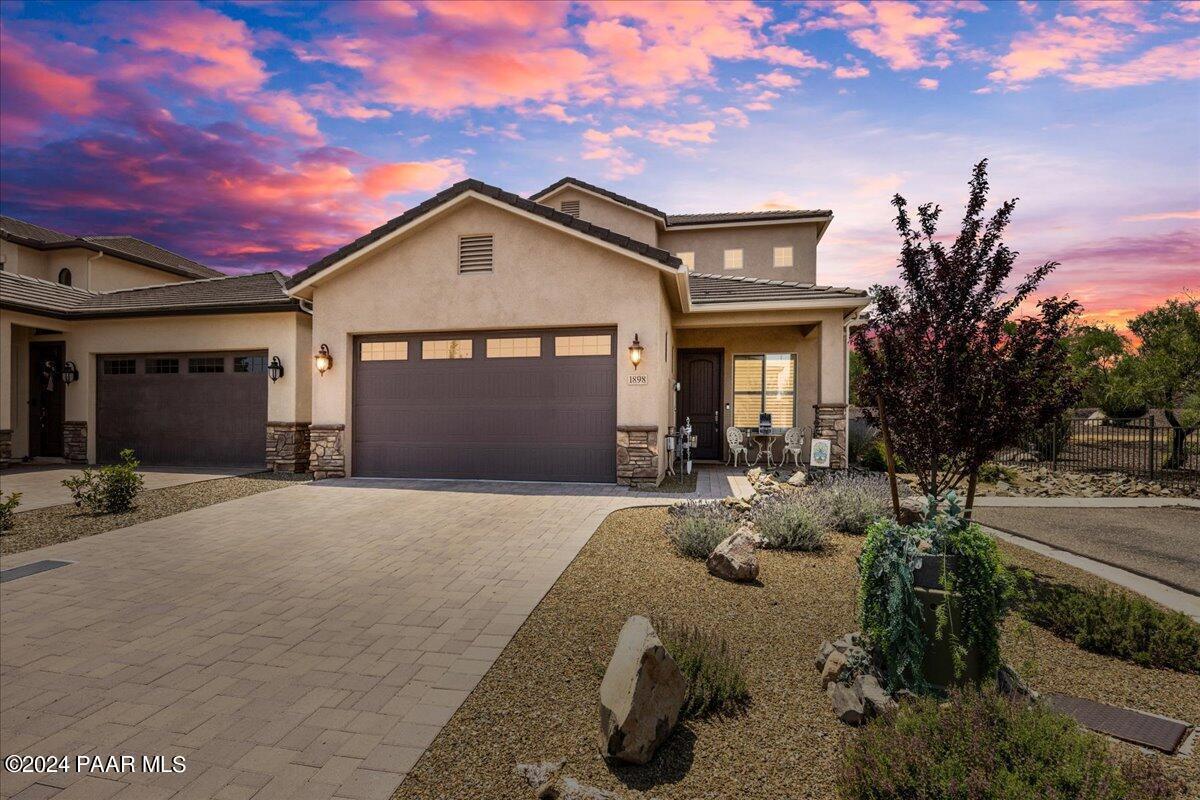 Property Photo: 1898 Kensington Court AZ 86301