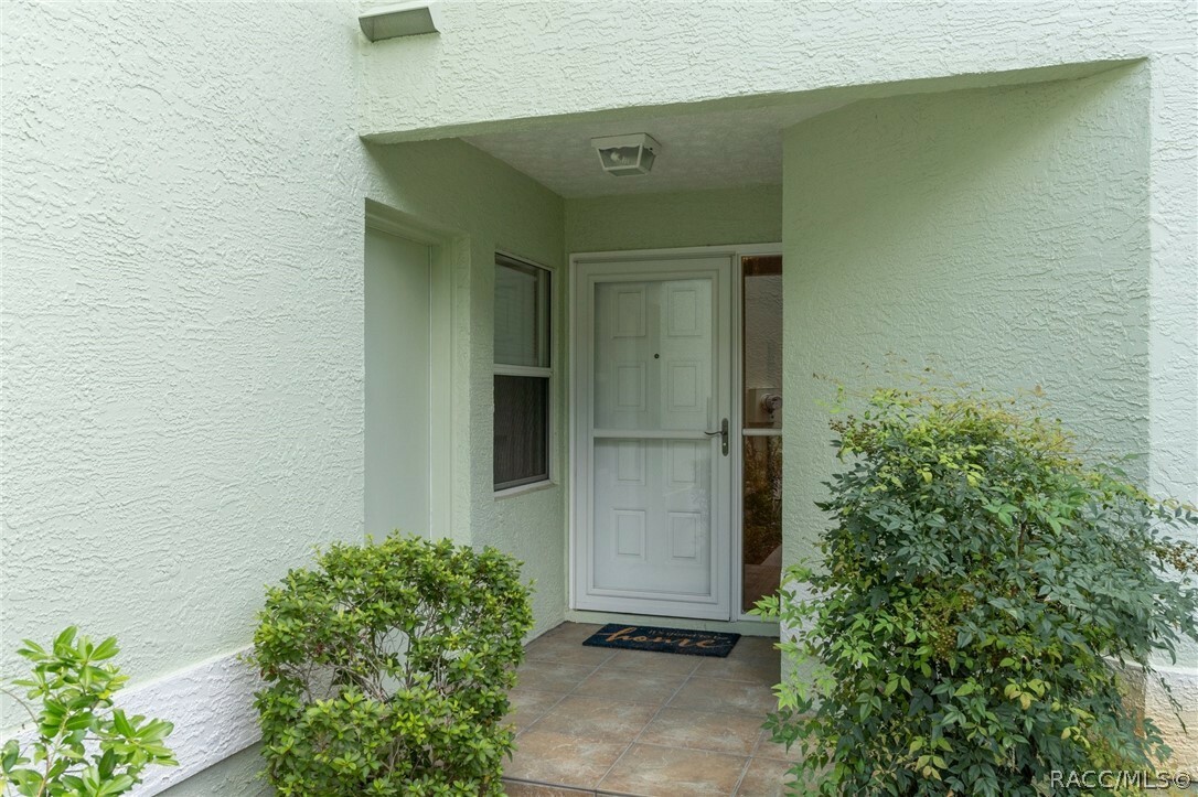 Property Photo:  835 Inverie Court  FL 34453 