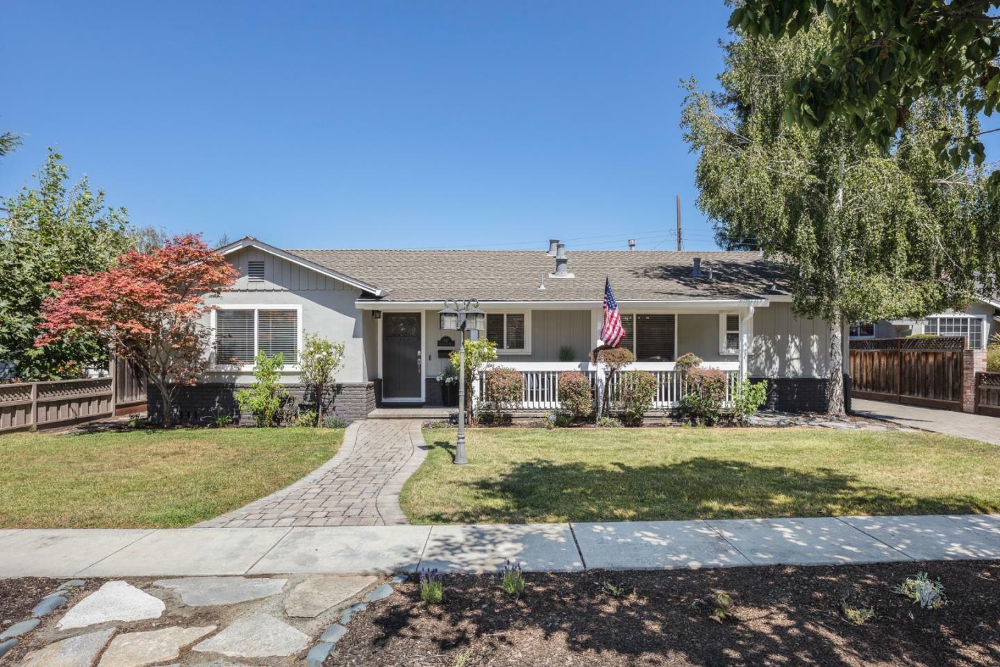 Property Photo:  392 Nottingham Way  CA 95008 