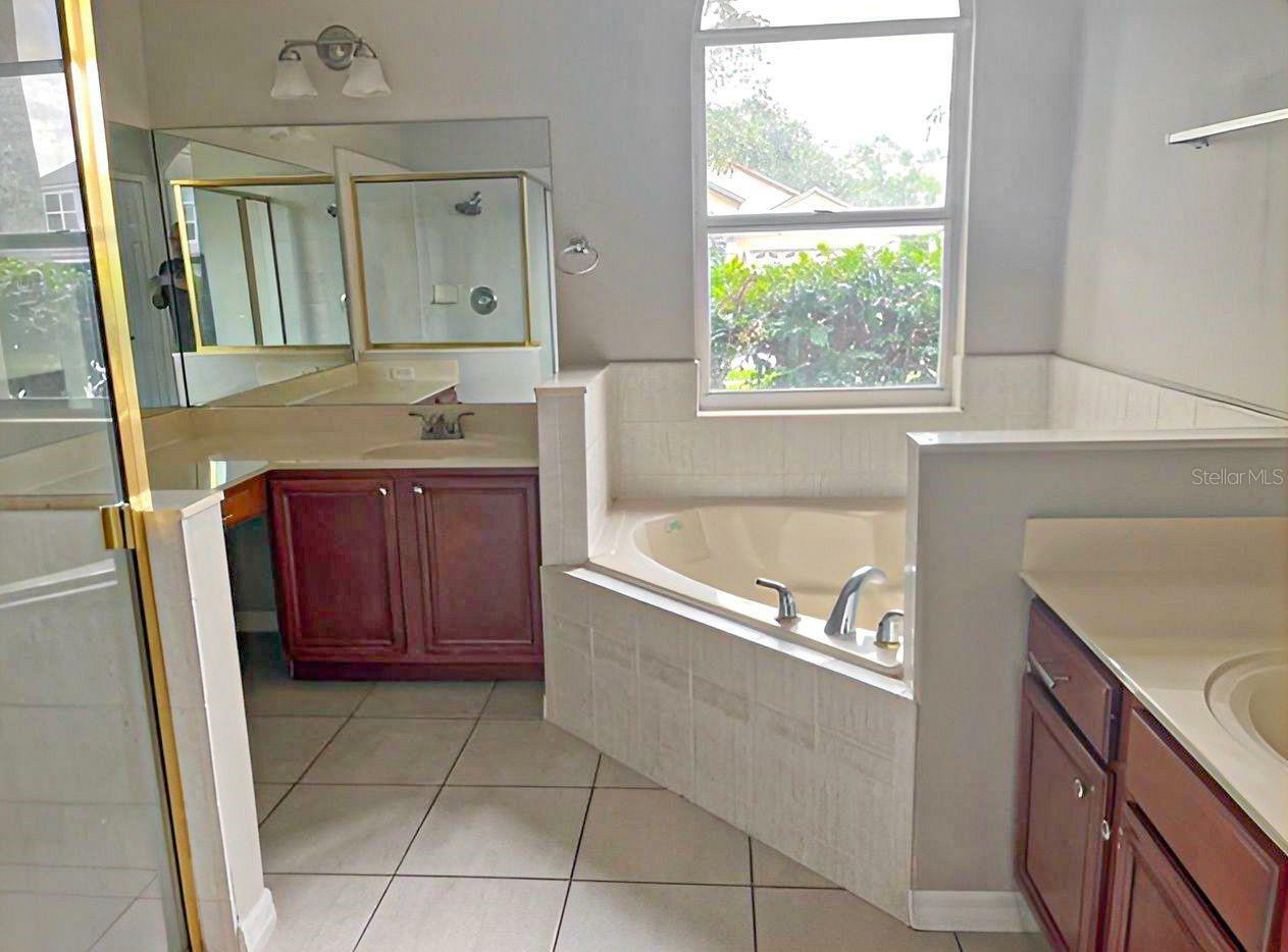 Property Photo:  2809 Strand Loop Court  FL 32765 