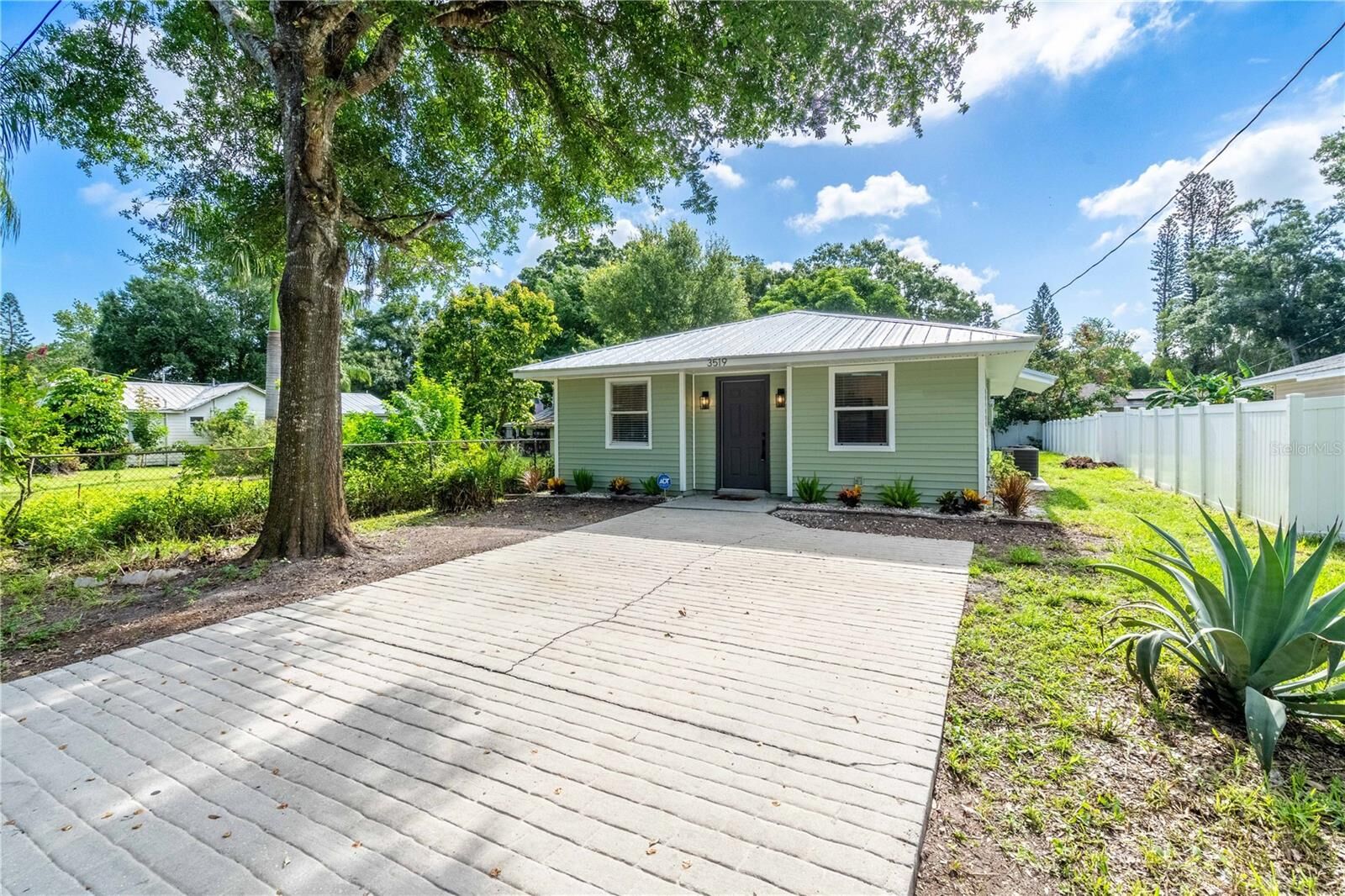 Property Photo:  3519 19th St E  FL 34208 