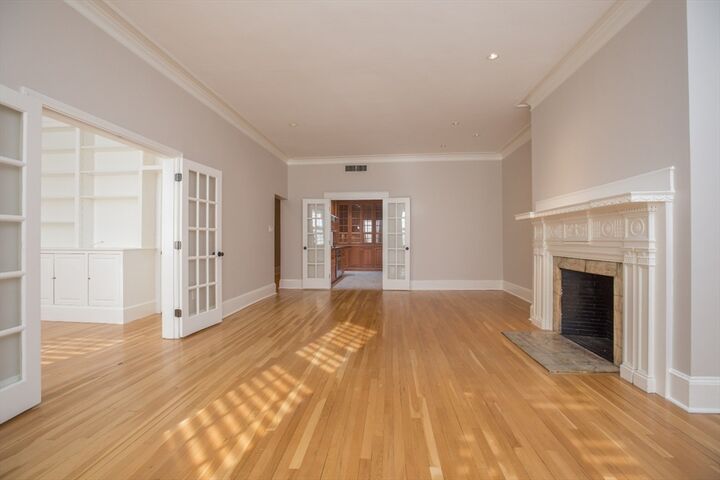 Property Photo: 113 Commonwealth Ave 4 MA 02116