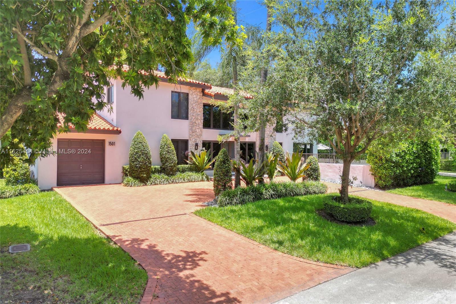 Property Photo:  1501 Algardi Ave  FL 33146 