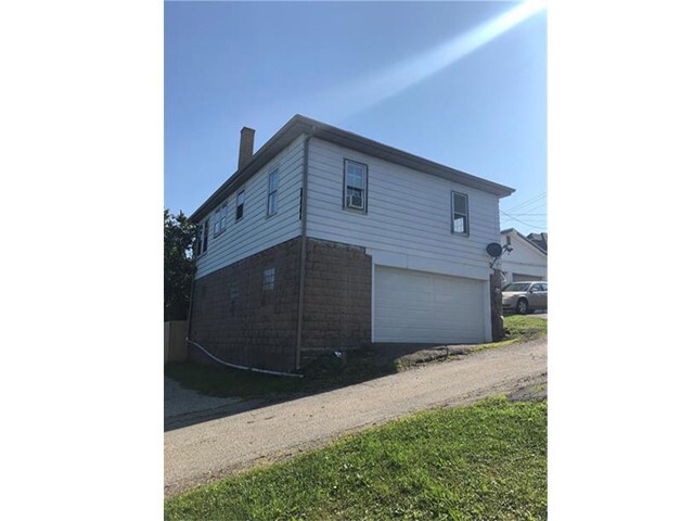 Property Photo:  94 R Lenox Street  PA 15401 