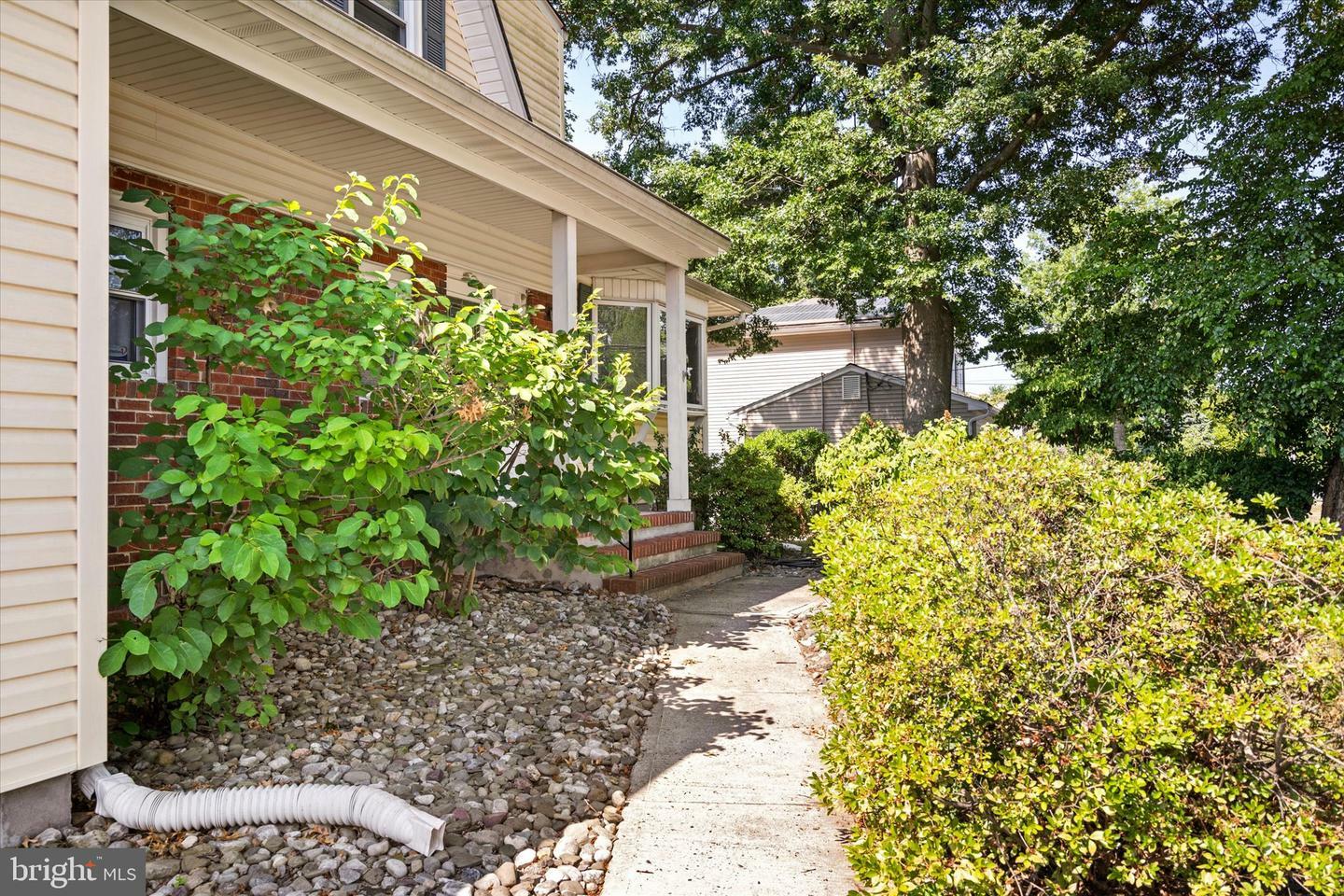 Property Photo:  9 Deacon Drive  NJ 08619 