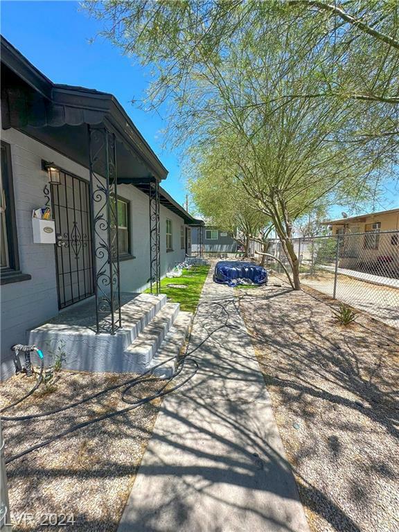 Property Photo:  628 North 9th Street  NV 89101 