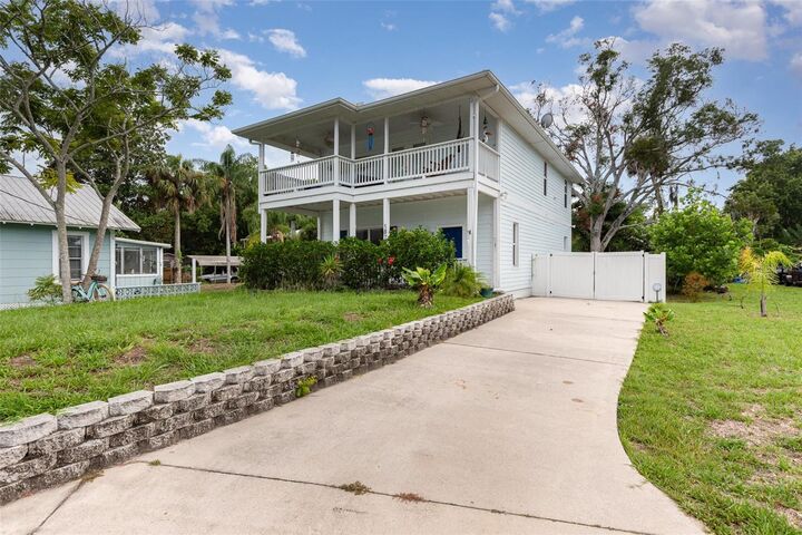 Property Photo:  1870 Pioneer Trail  FL 32168 