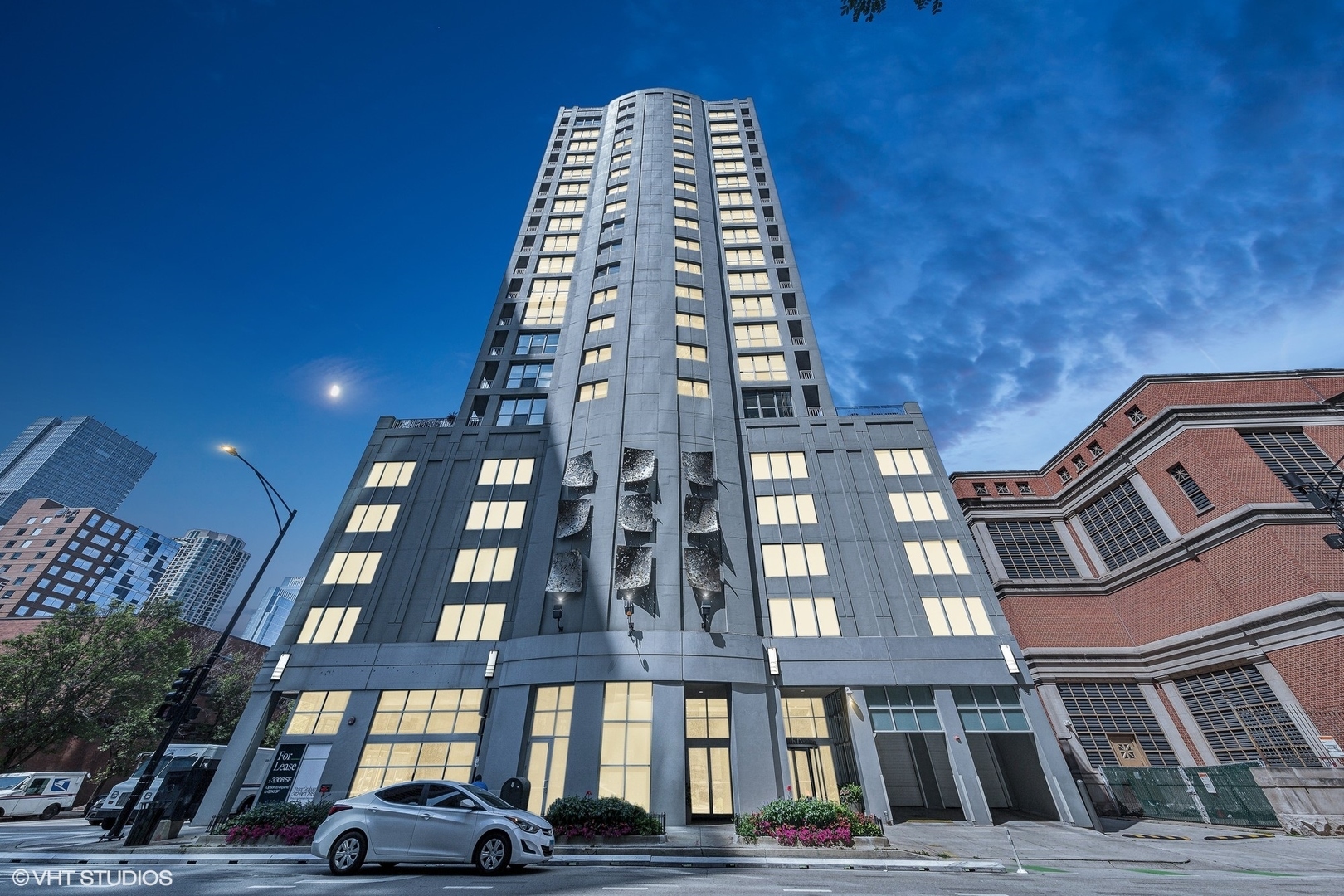 Property Photo:  600 N Dearborn Street 1503  IL 60654 