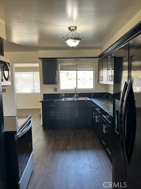 25900 Coombe Hill Drive  Menifee CA 92586 photo