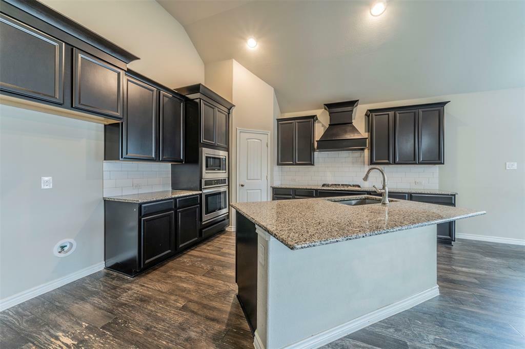 Photo de la propriété:  2133 Lake Pine Drive  TX 75068 